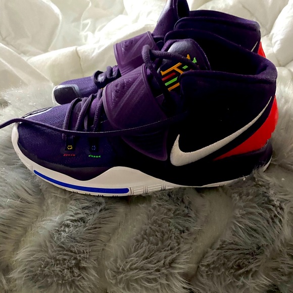 Nike Kyrie 6 - Picture 1 of 4